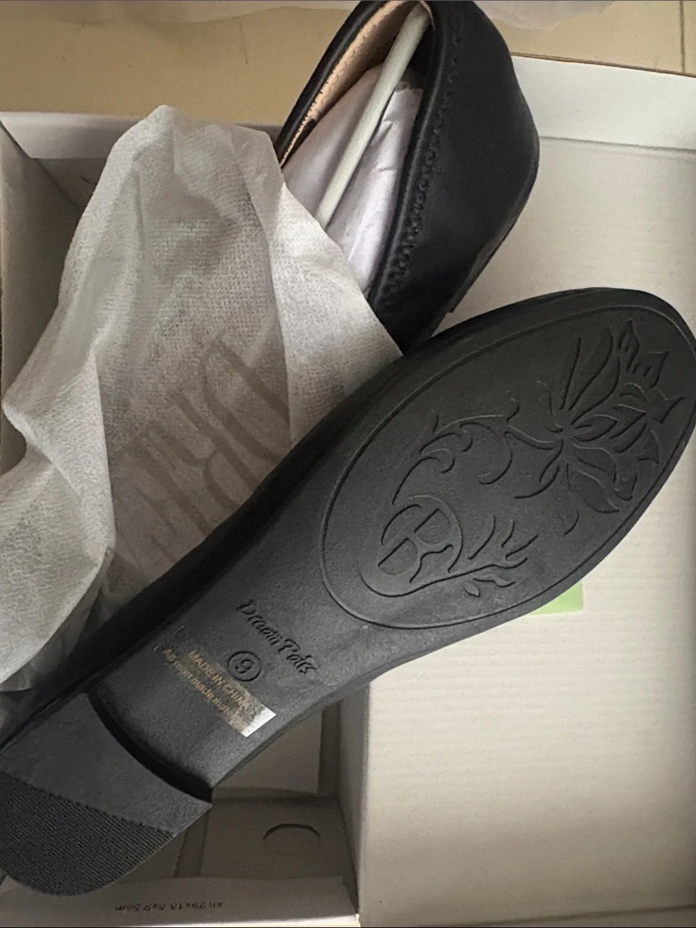 SOLE-HAPPY Women’s Black PU Slip-On Flats